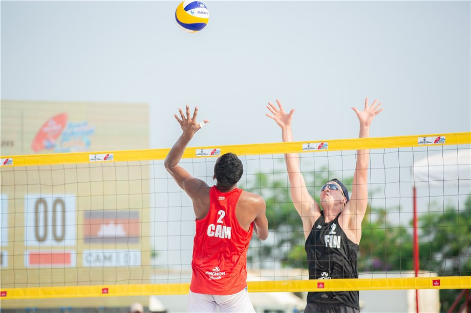 Jyrki Nurminen and Santeri Siren of Finland finished top of Pool A ©FIVB