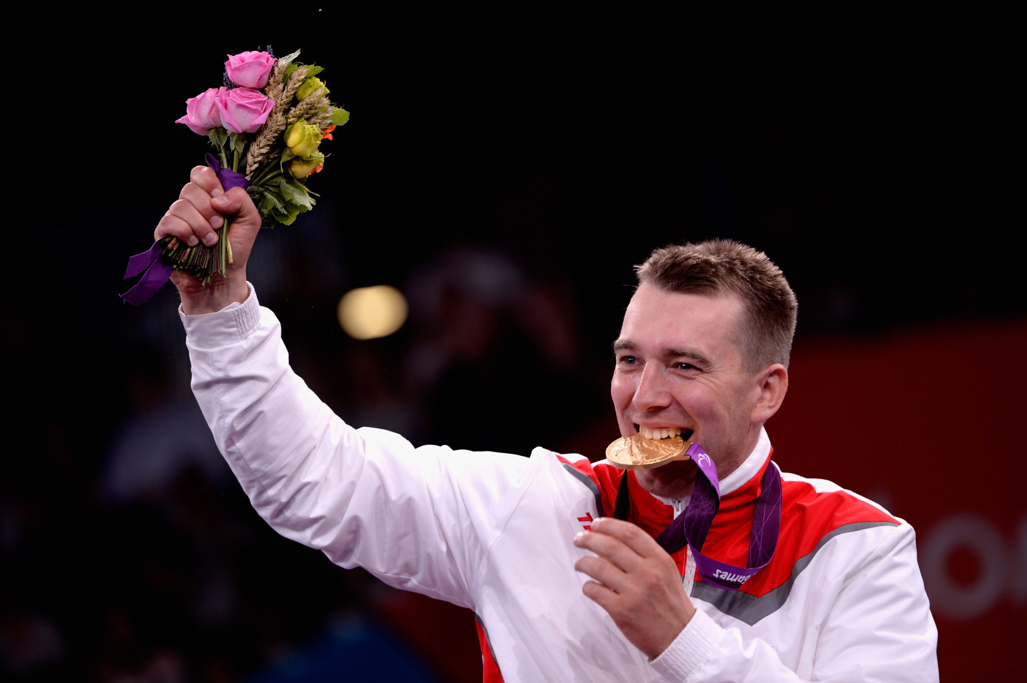 London 2012 Paralympic champion Grzegorz Pluta of Poland won the men's sabre category B at the IWAS Wheelchair Fencing World Cup in Pisa ©Getty Images