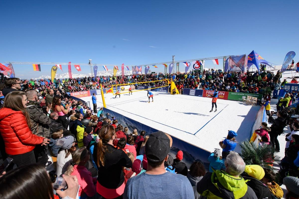 Qualification matches were the focus of the first day of the inaugural Snow Volleyball World Tour event ©FIVB