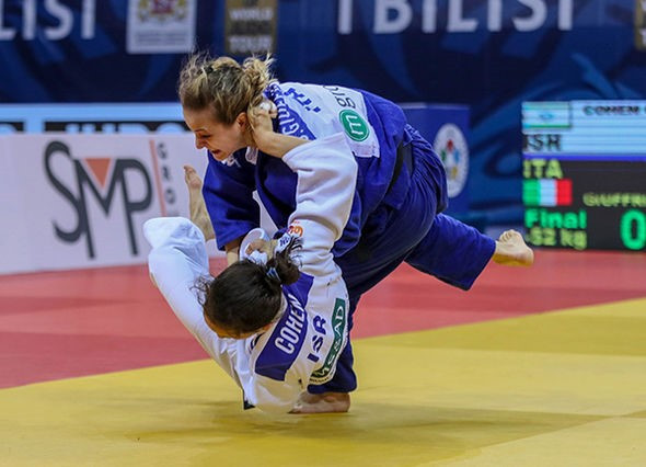 Italy's Odette Giuffrida beat Israel's Gili Cohen to the women's under-52kg gold medal ©IJF