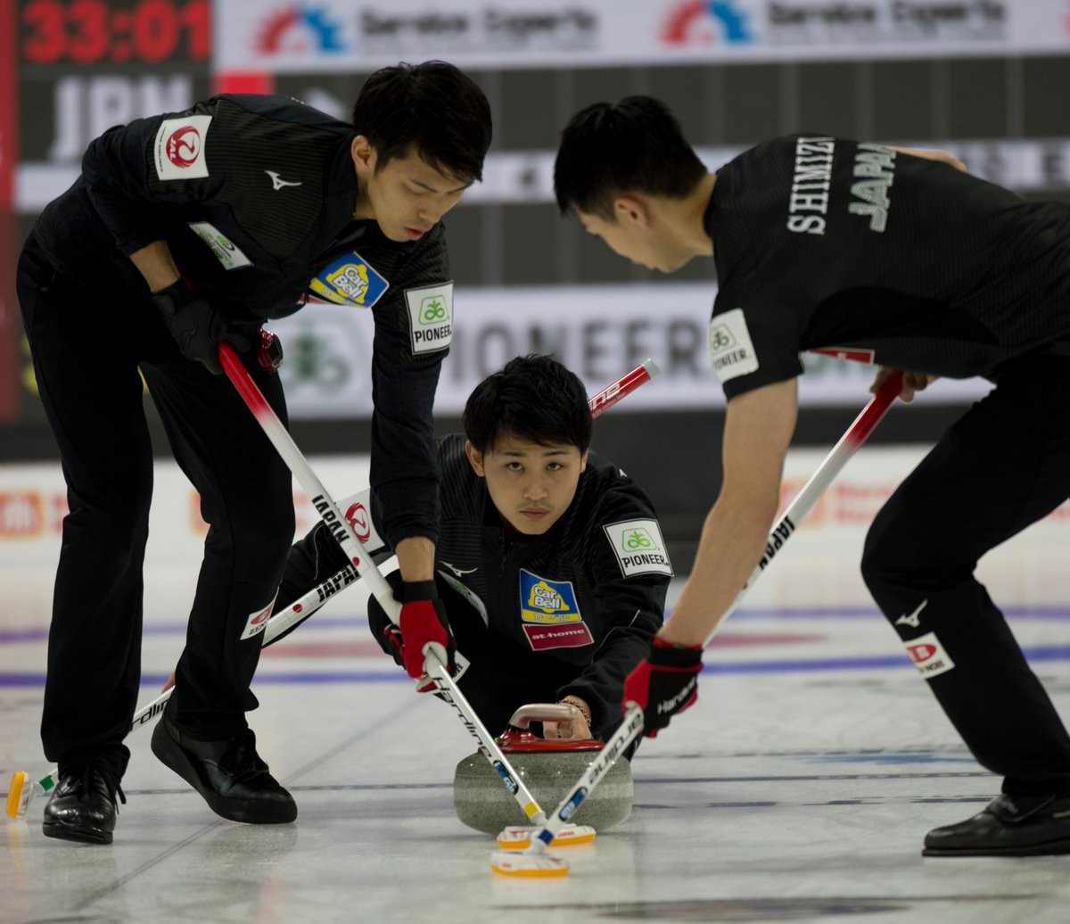Japan beat South Korea and Germany to move into a three-way tie on the leaderboard ©World Curling