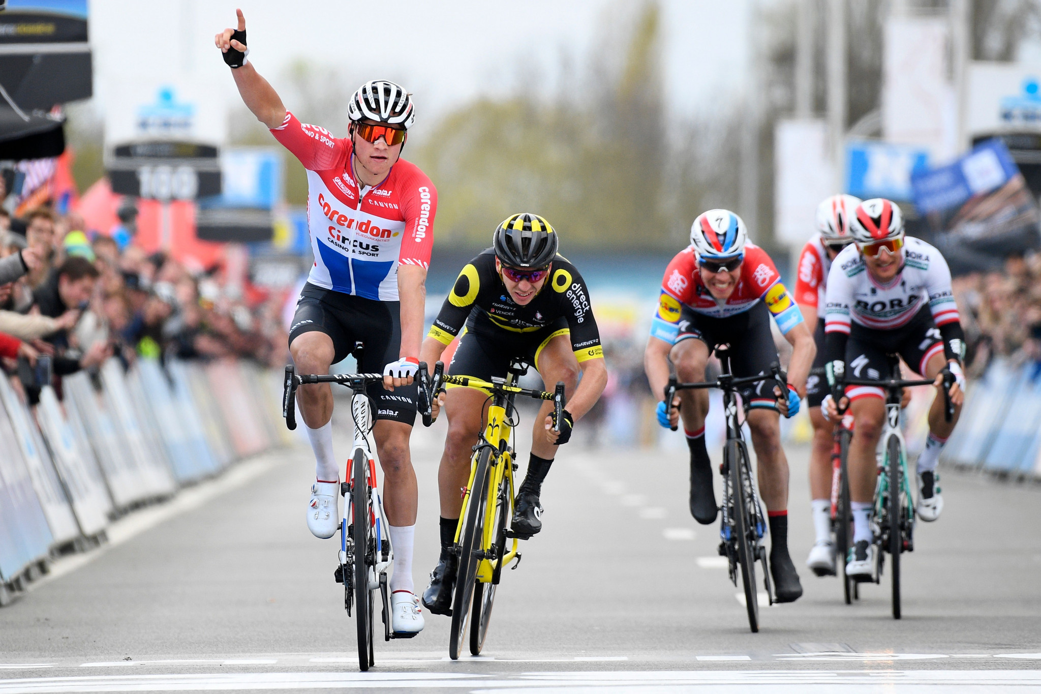 Mathieu van der Poel earned a maiden WorldTour win at Dwars door Vlaanderen ©Getty Images