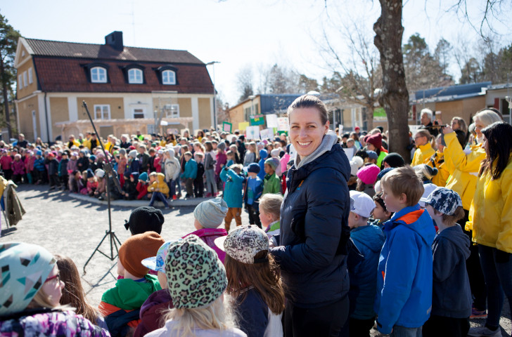 Daniejla Rundqvist, Sweden's Olympic ice hokcey silver and bronze medallist, pictured in Stockholm where over 500 children came to listen to her talk about Olympic values and global goals for sustainable development  ©SOK
