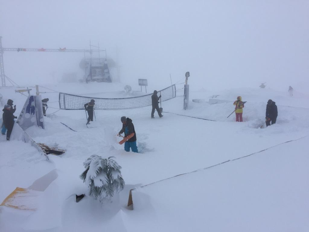 Heavy snowfall forces cancellation of second day's play at FIVB Snow Volleyball World Tour in Kronplatz