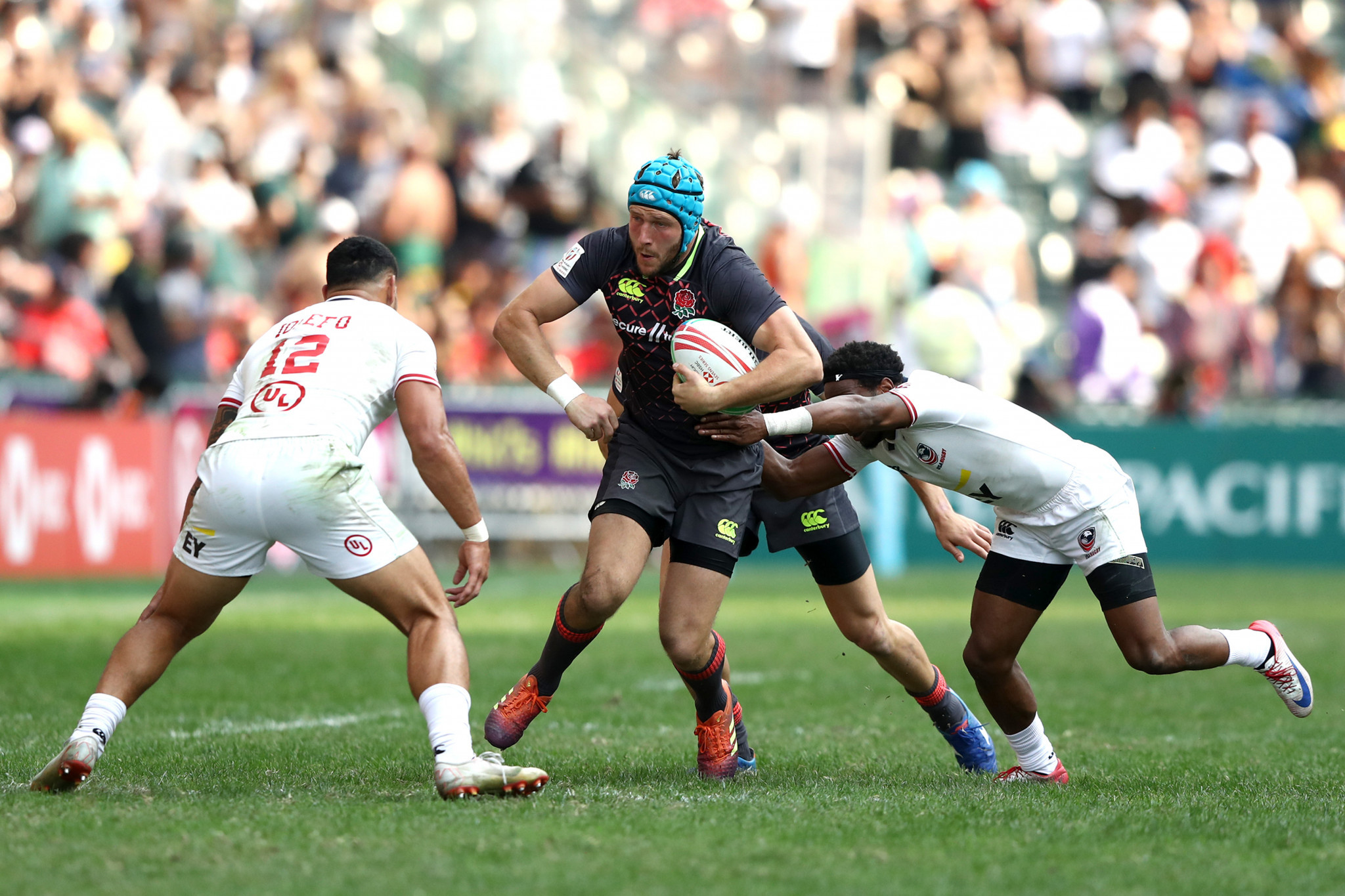 World Rugby Sevens Series leaders United States squeezed through to the quarter-finals of the Hong Kong Sevens, despite losing both of their pool matches today ©World Rugby