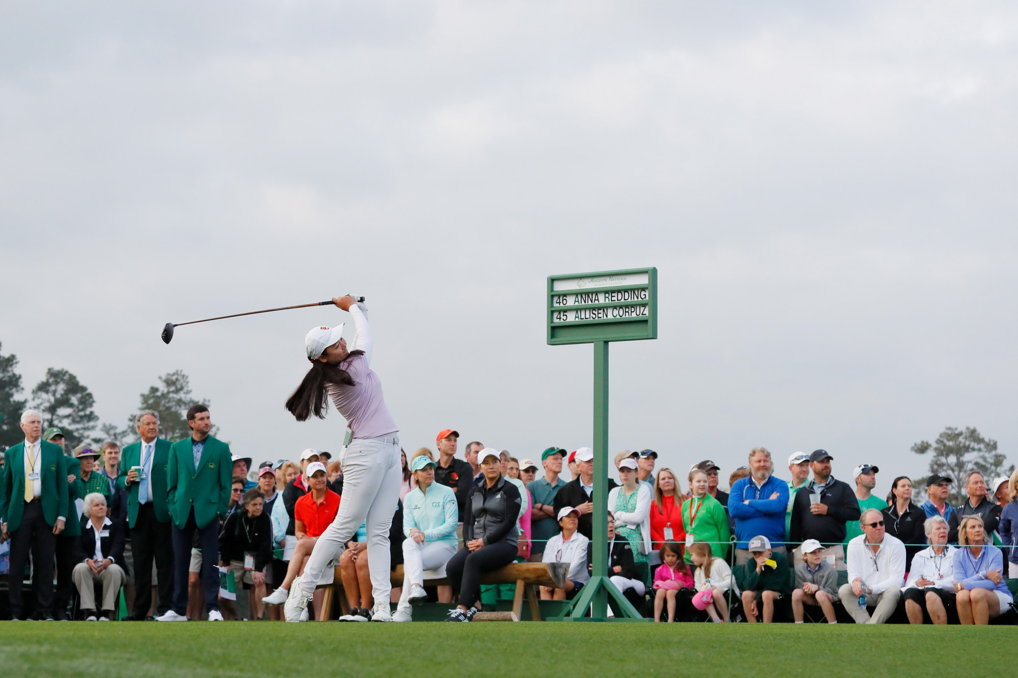 Ladies Professional Golf Association legends hit ceremonial tee shots to open the first competitive round of women's golf to be held at Augusta National ©Getty Images