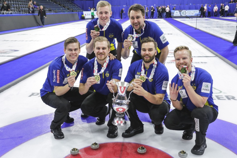 Sweden defended their world title by beating hosts Canada in the final ©WCF/Jeffrey Au