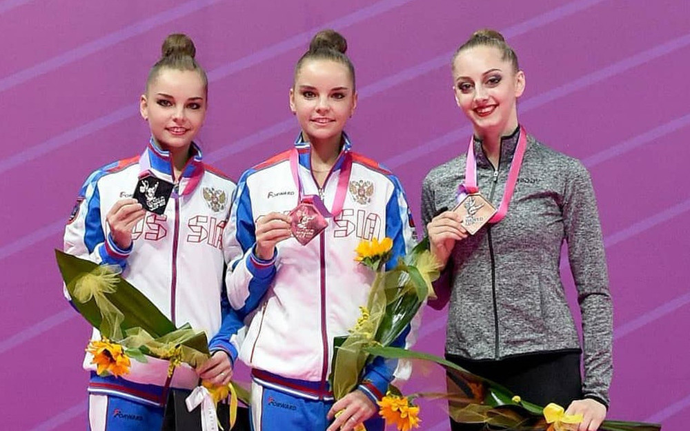 Twins Dina and Arina Averina were the dominant force at the FIG Rhythmic Gymnastics World Cup in Pesaro ©FIG/Enrico Della Valle