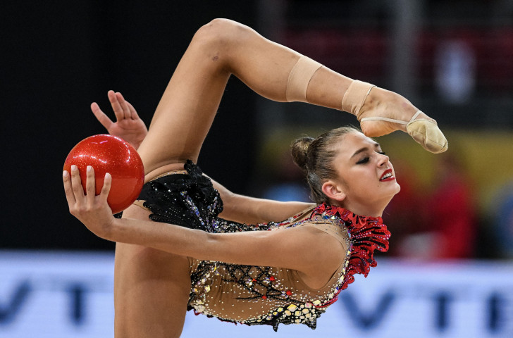 Rhythmic gymnast Neviana Vladinova does hoop routine to theme from