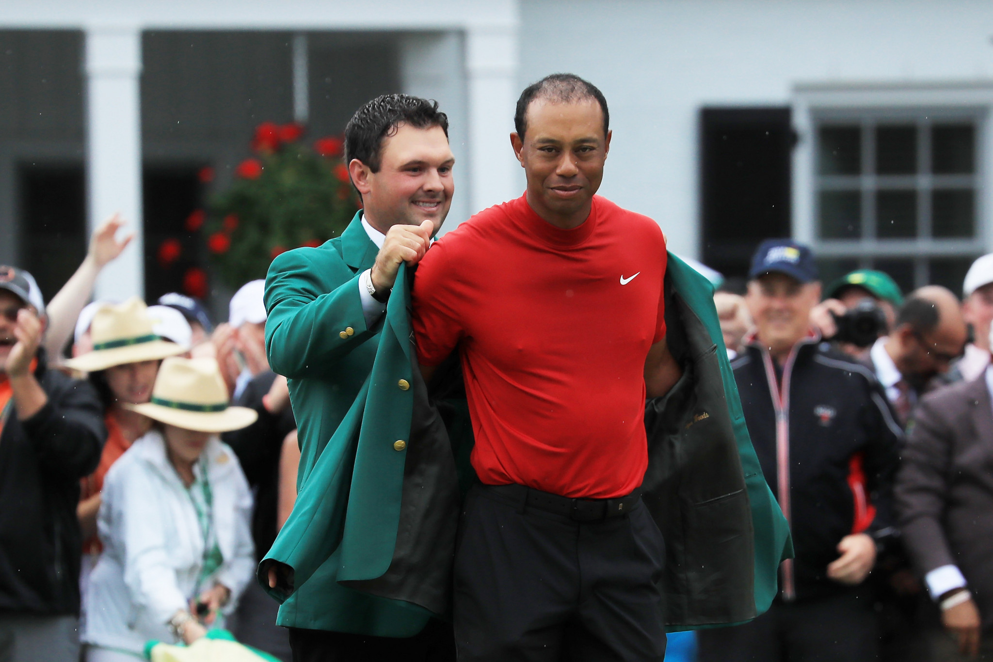 Woods wins The Masters to claim 15th major