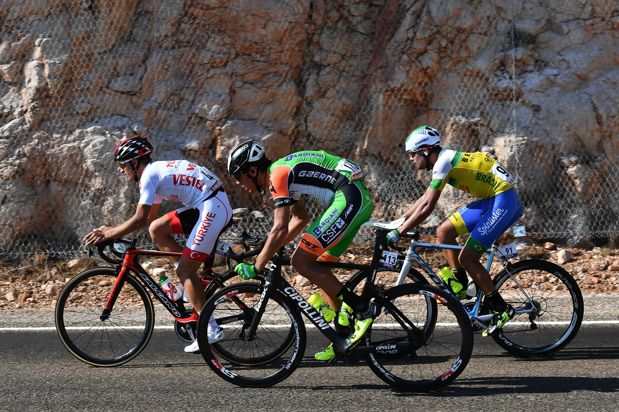 Jakobsen earns stage-three win in Presidential Tour of Turkey
