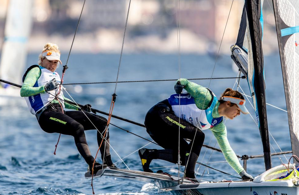 Odile van Aanholt and Marieke Jongens of the Netherlands lead the 49erFX event at the Sailing World Cup in Genoa ©World Sailing