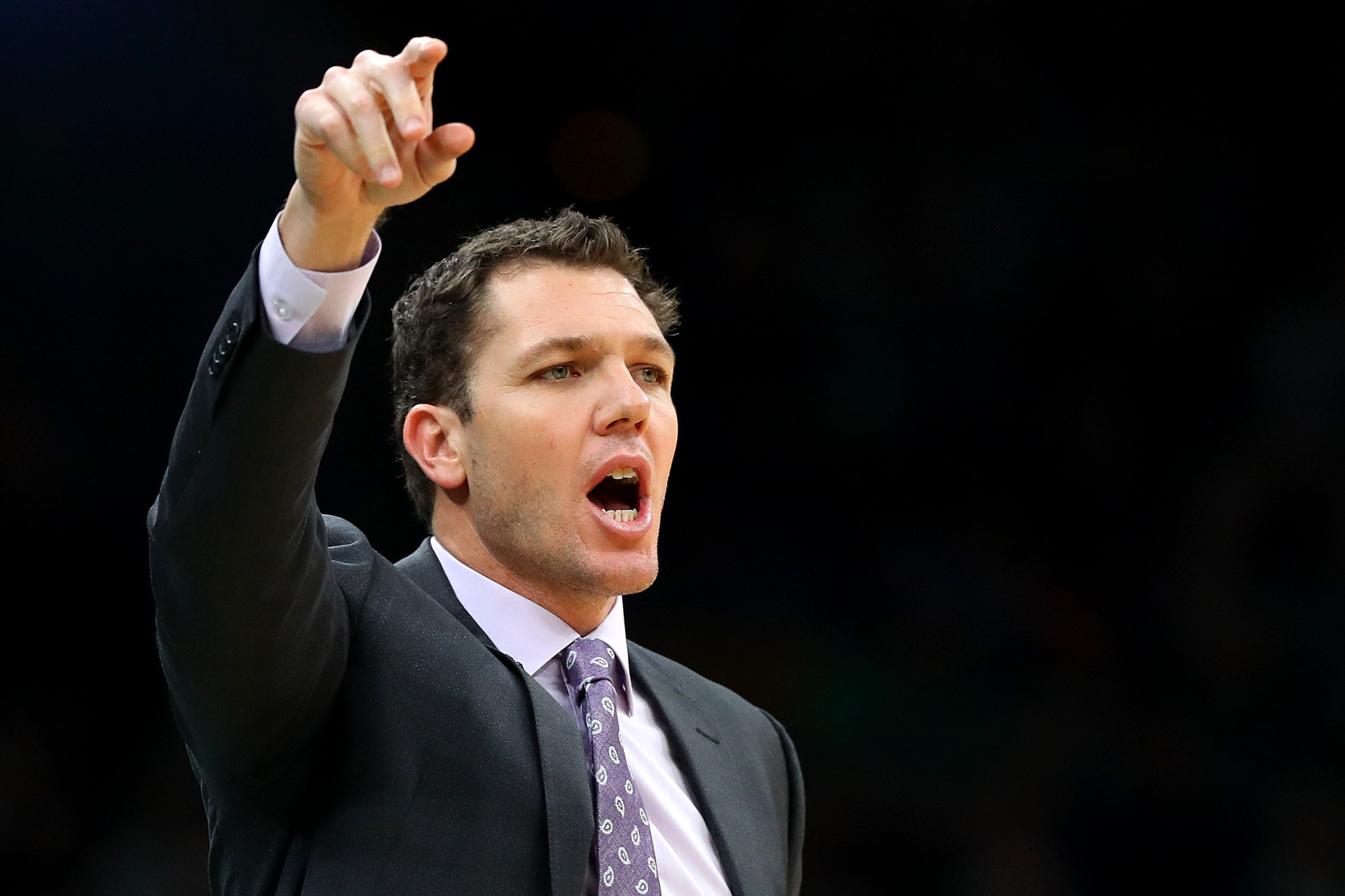 US sports journalist sues Sacramento Kings head coach Walton for alleged sexual assault