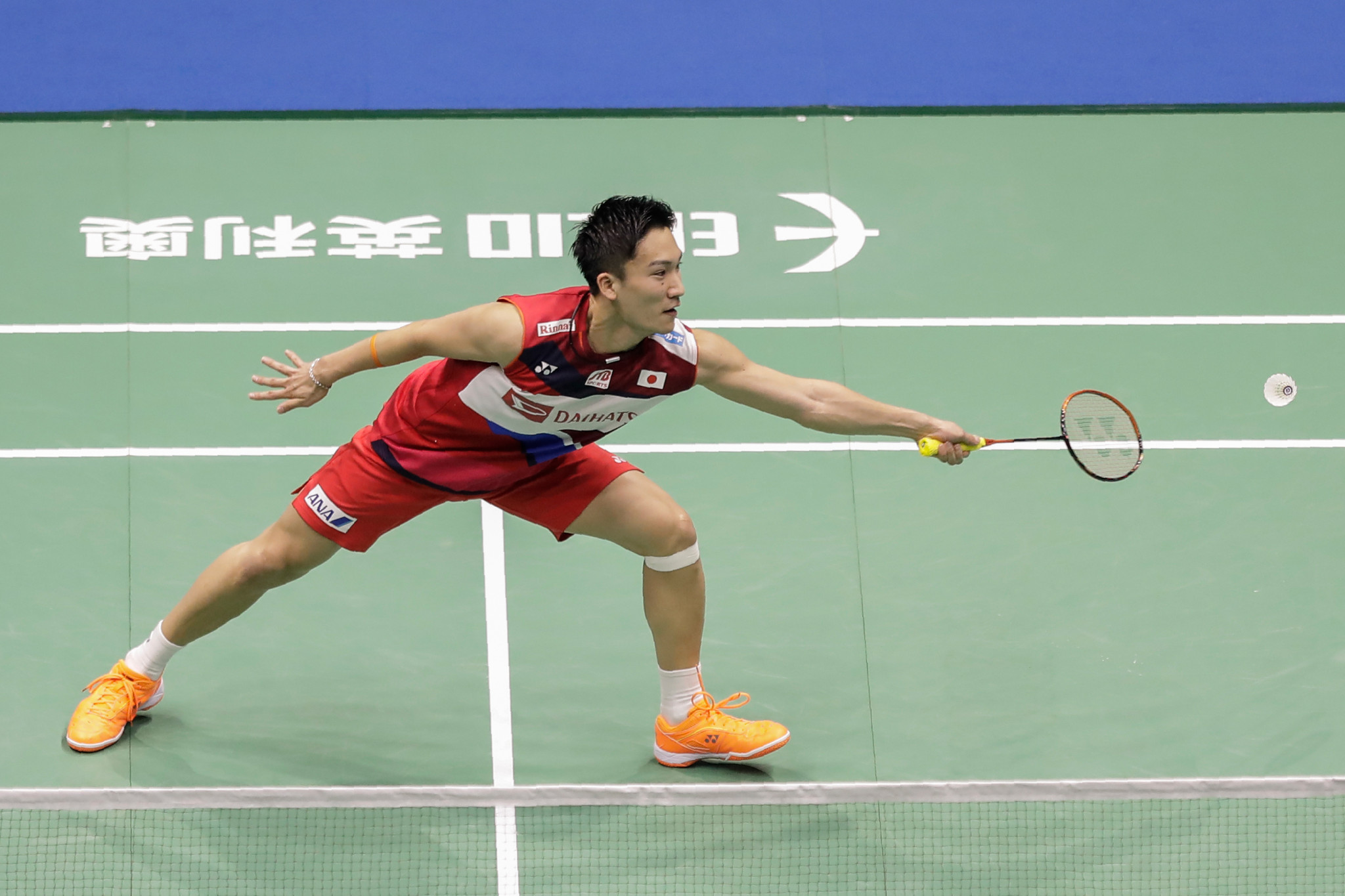 Top seed and defending champion Kento Momota fought back from a game down to beat Lu Guangzu of China ©Getty Images