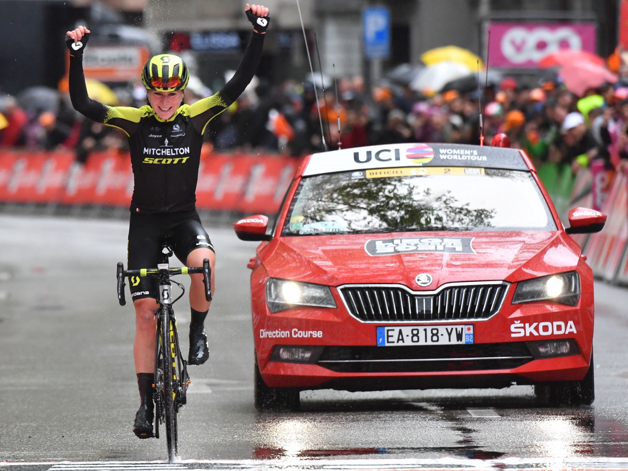 Annemiek van Vleuten comes home to win the women's title at the third Liège-Bastogne-Liège race to be staged ©Getty Images