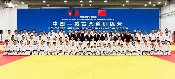 Mongolian Judo Association President Battulga Khaltmaa attended a joint China-Mongolia training camp during a visit to Beijing ©IJF