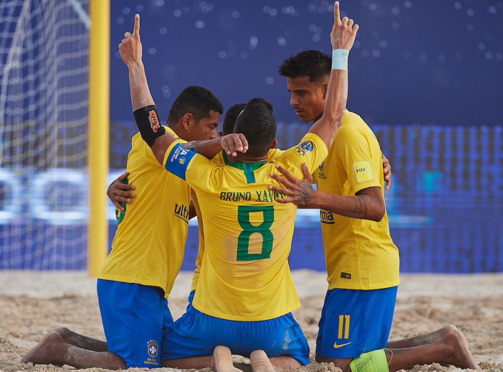 Uruguay and Brazil secure places at FIFA Beach Soccer World Cup