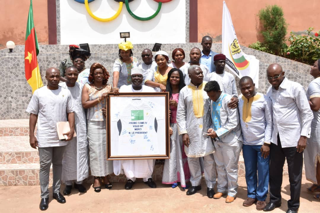 Cameroon National Olympic and Sports Committee award certificates to participants of sports management course