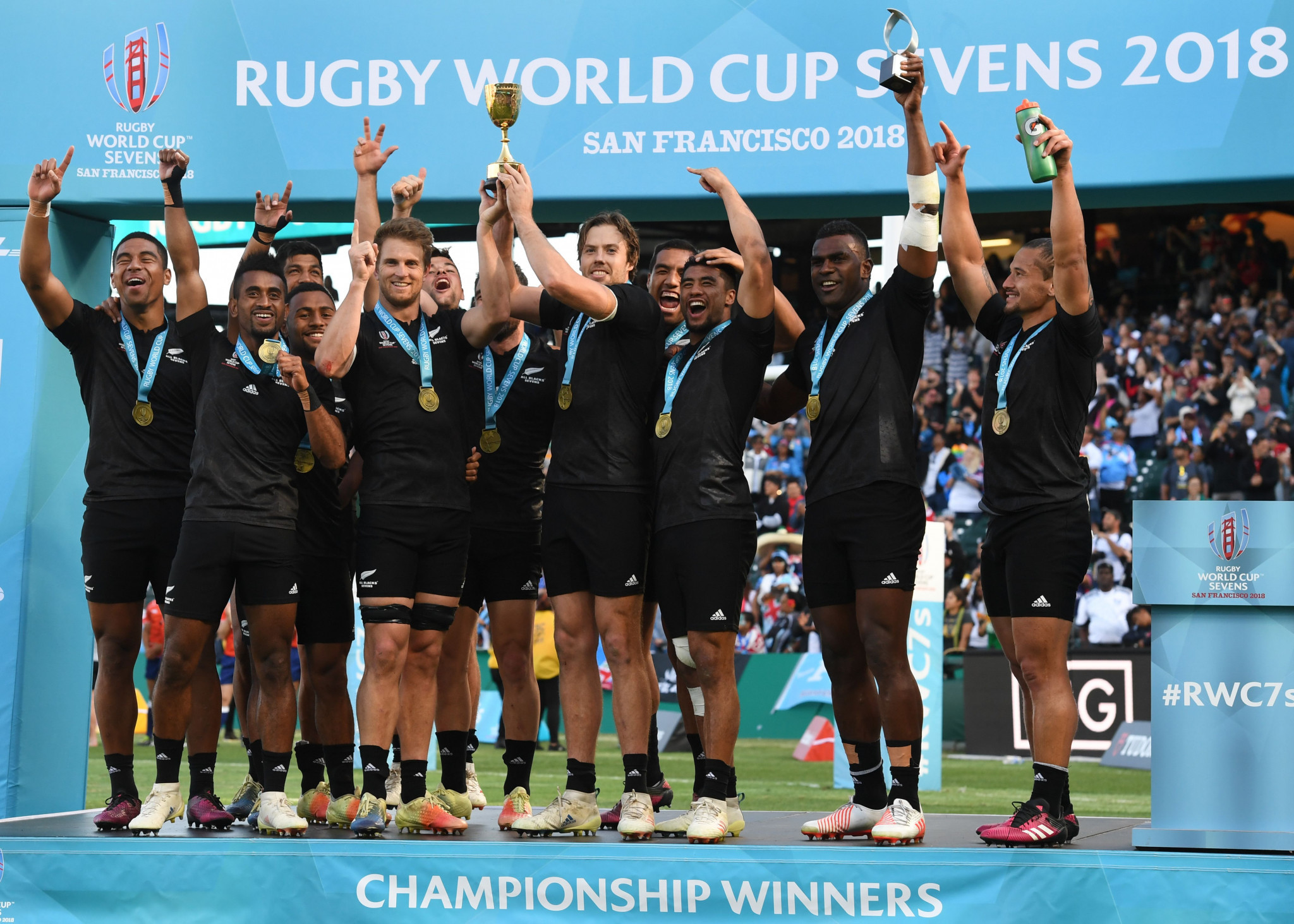 New Zealand beat England in the men's final at last year's Rugby World Cup Sevens in San Francisco ©Getty Images