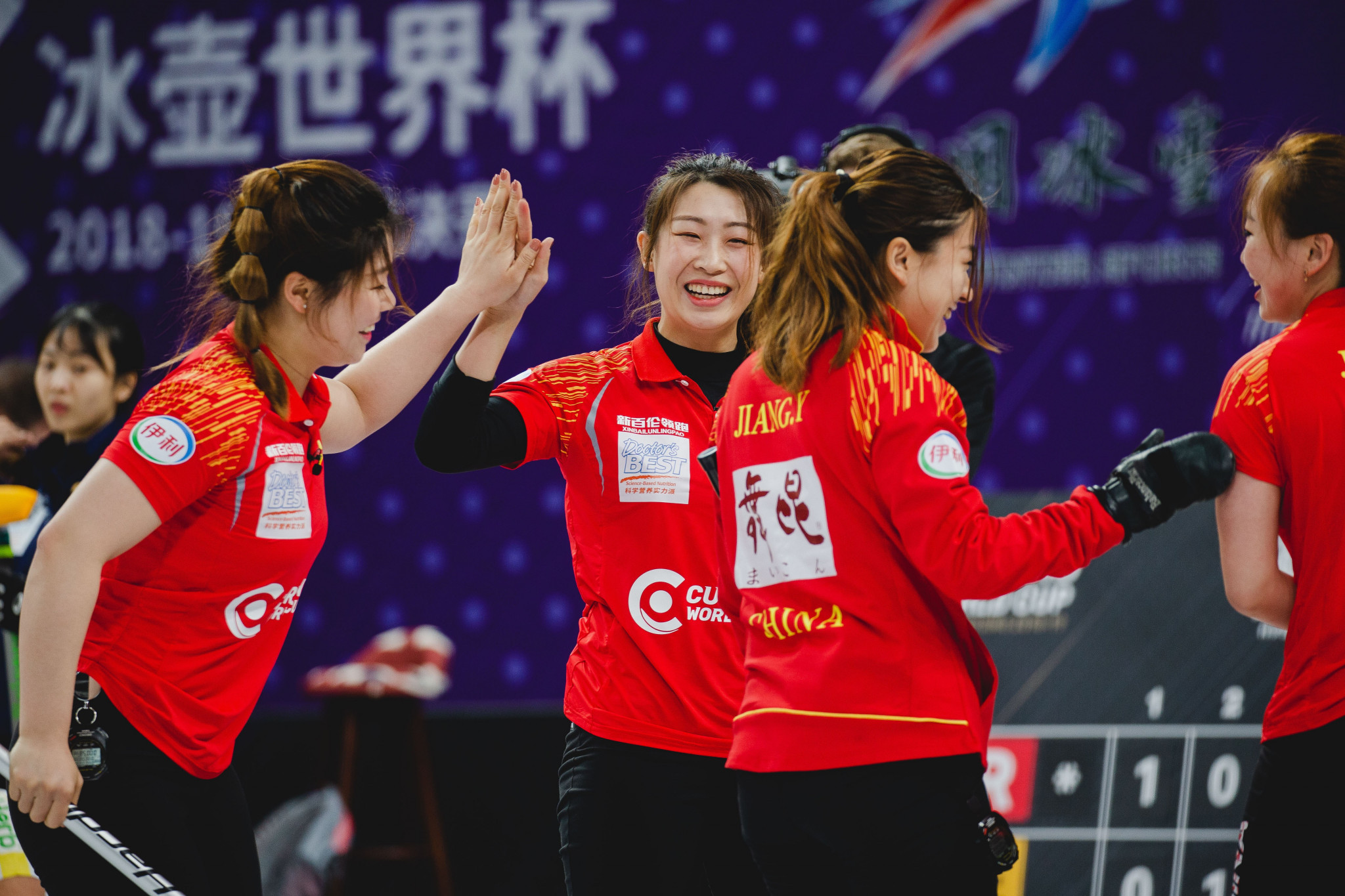 The hosts delighted the home crowd with a victory against the US at the Curling World Cup grand final in Beijing ©World Curling Federation 