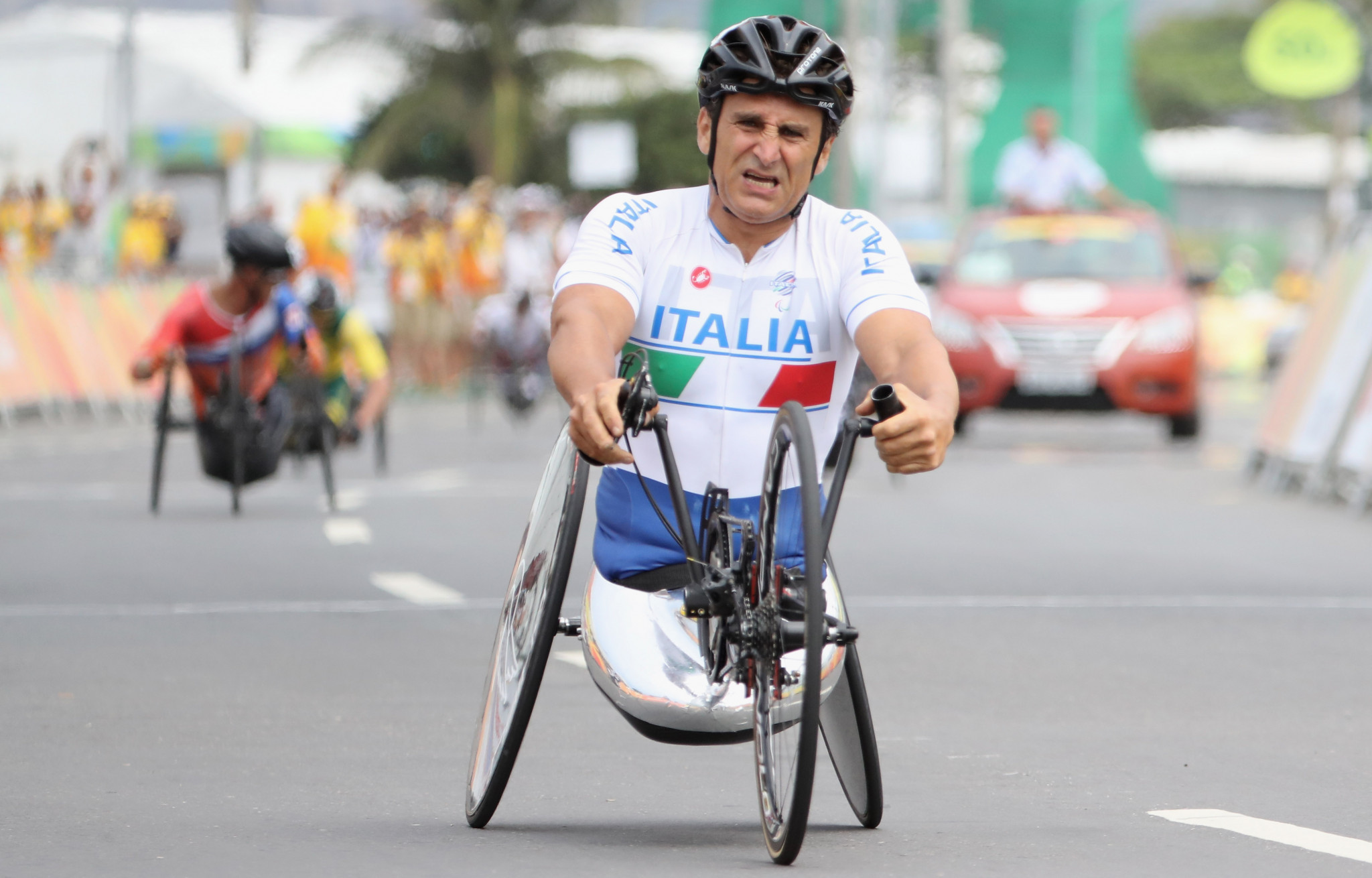 Alessandro Zanardi was one of hosts Italy's two gold medallists as action continued at the UCI Para-cycling Road World Cup in Corridonia ©Getty Images