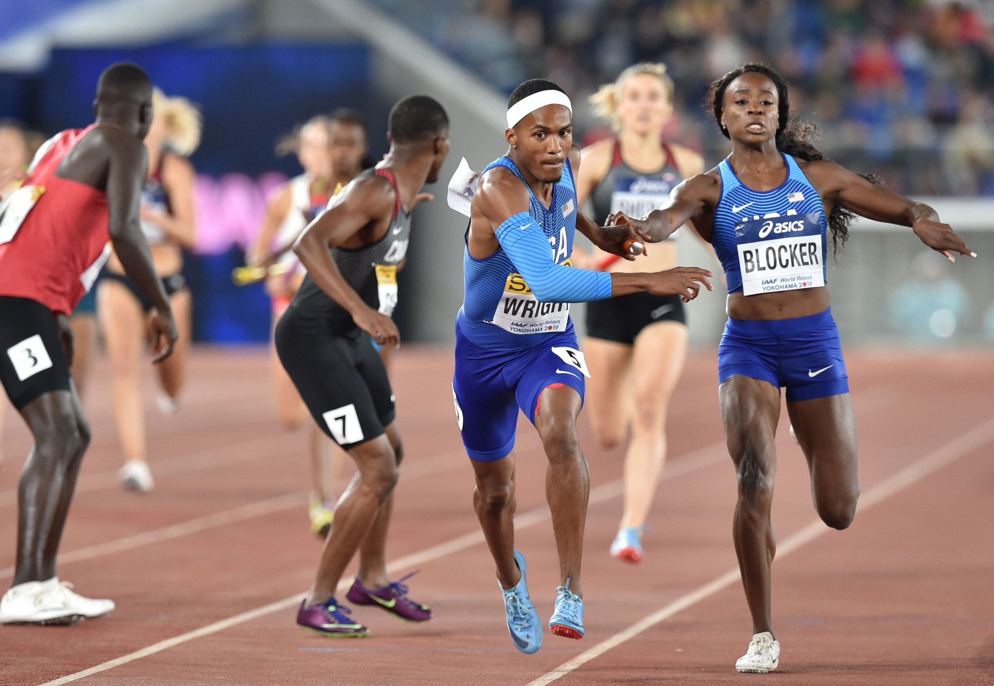 Dontavius Wright and Jasmine Blocker of the United States played their part in a victory in the mixed 4x400 metres relay final at the IAAF World Relays in Yokohama ©Getty Images