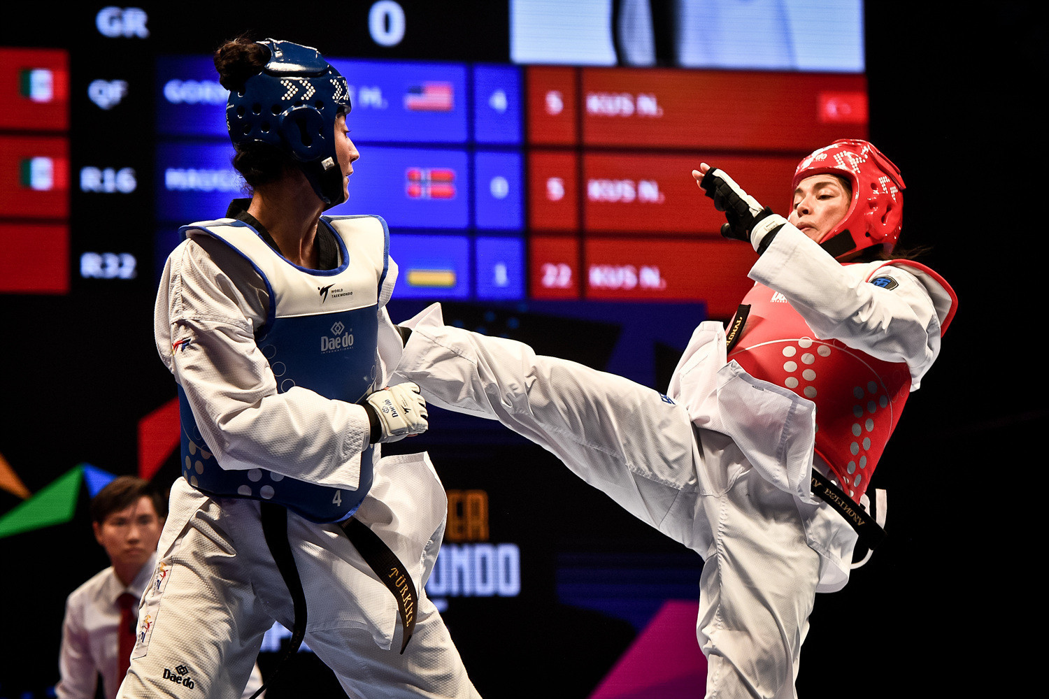 Mexico's Maria Espinoza beat Turkey's Nafia Kuş to reach the women's under-73kg final ©World Taekwondo