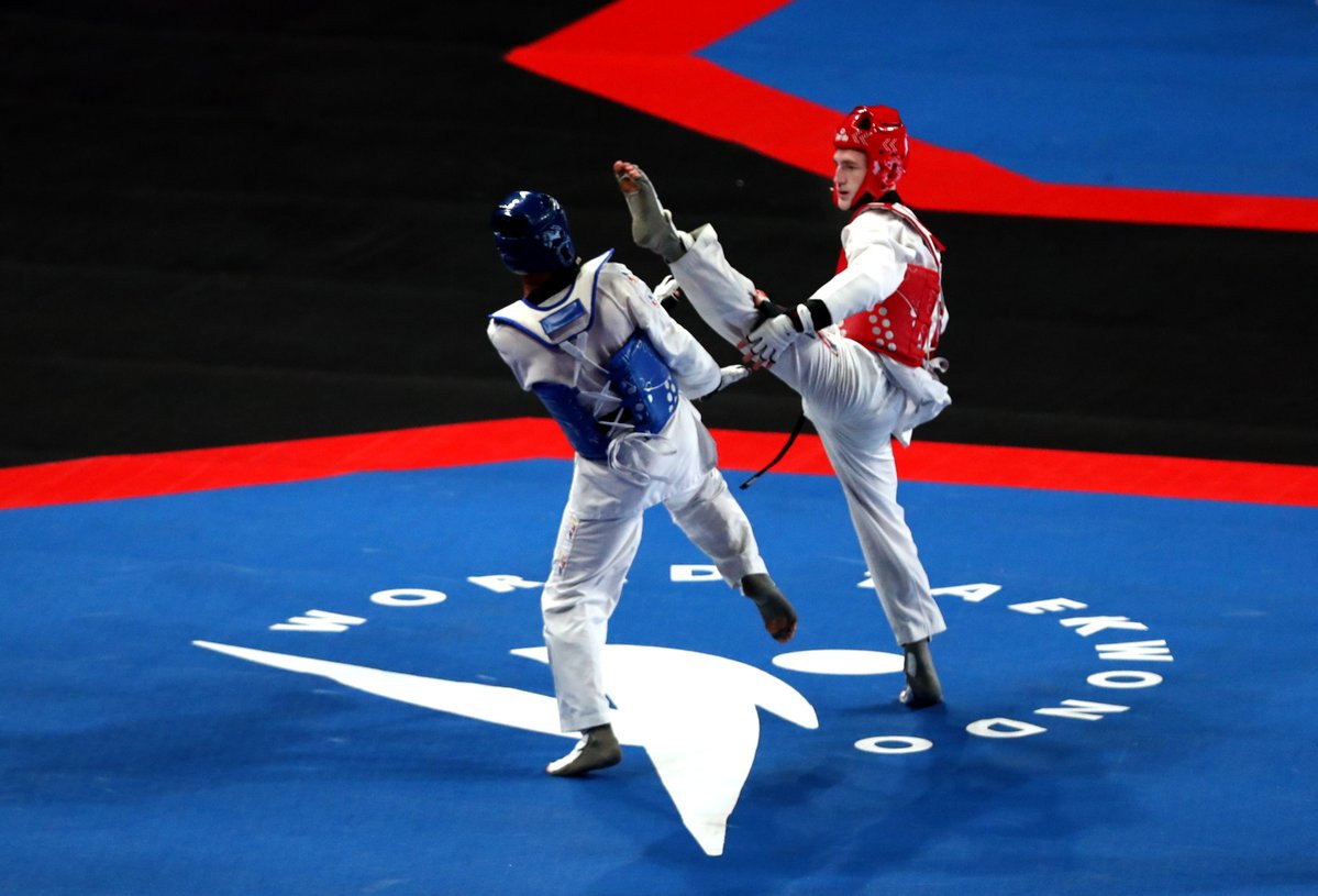 Britain's Bradly Sinden delighted the home crowd with a victory over three-time world champion Lee Dae-hoon ©GB Taekwondo