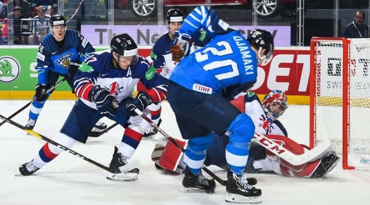 Finland recorded a 5-0 win over Britain to move top of Group A ©IIHF