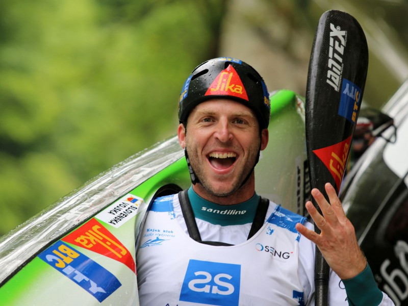 Slovenia’s Nejc Žnidarčič overcame injury to win the men’s kayak sprint final as action concluded today at the ECA Wildwater Canoeing European Championships in Bovec and Kobarid ©ECA