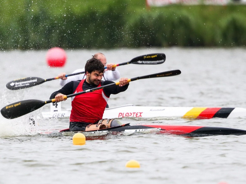 Markus Swoboda (Austria) confidently qualifies for the final in Szeged in the Para-Canoe VL3. GETTY IMAGES