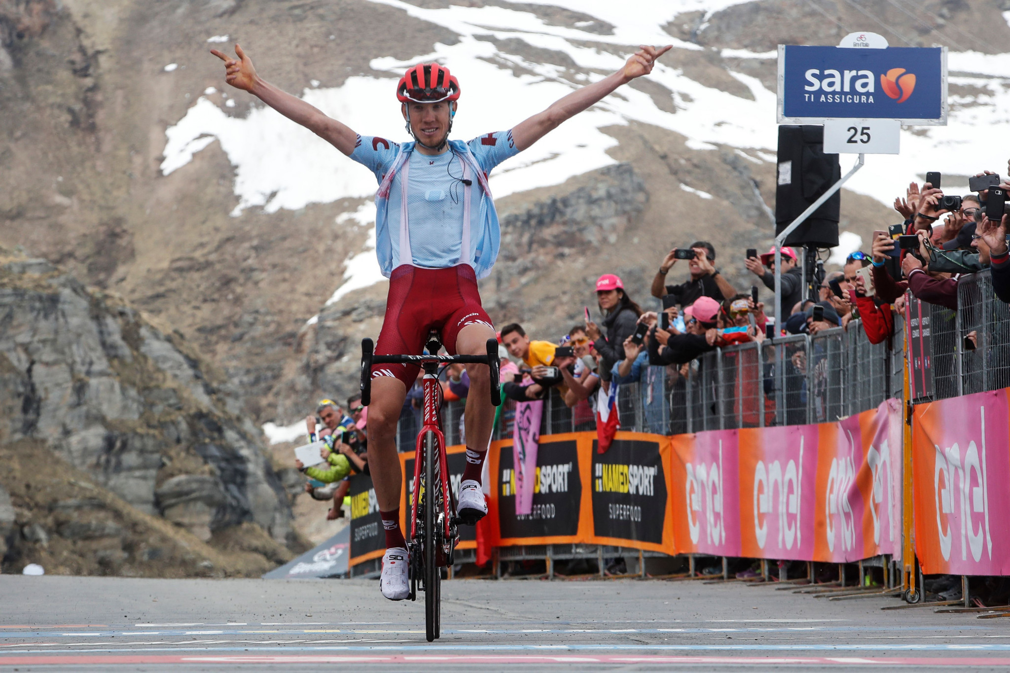  Zakarin wins Giro d’Italia stage 13 to stay in contention as Polanc remains overall leader