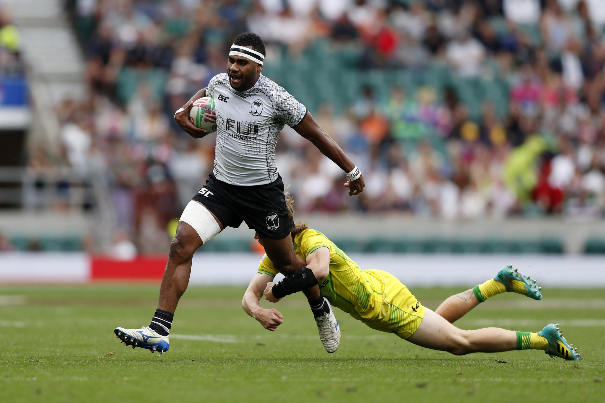 Olympic champions Fiji moved into the overall lead in the race for the World Rugby Sevens Series title ©Getty Images