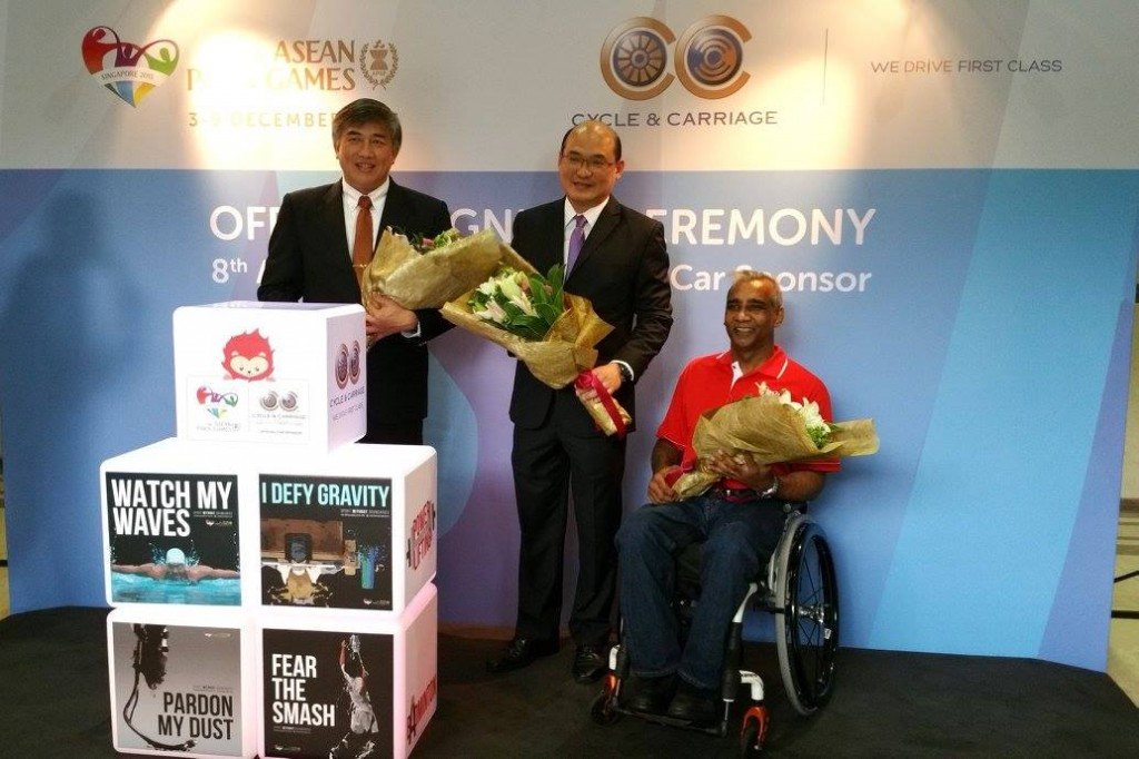 Officials participate in a ceremony at which Cycle and Carriage were announced as sponsoring 78 vehicles for next month's 8th ASEAN Para Games ©SAPGOC/Facebook