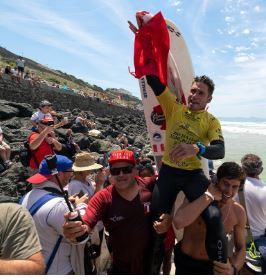  Two golds for France, but Peru's Clemente wins men’s title at ISA World Longboard Surfing Championships in Biarritz