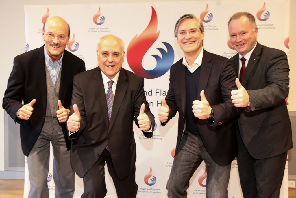 Alexander Otto, second right, who has made his fortune building shopping centres, is playing a key role in the Hamburg 2024 