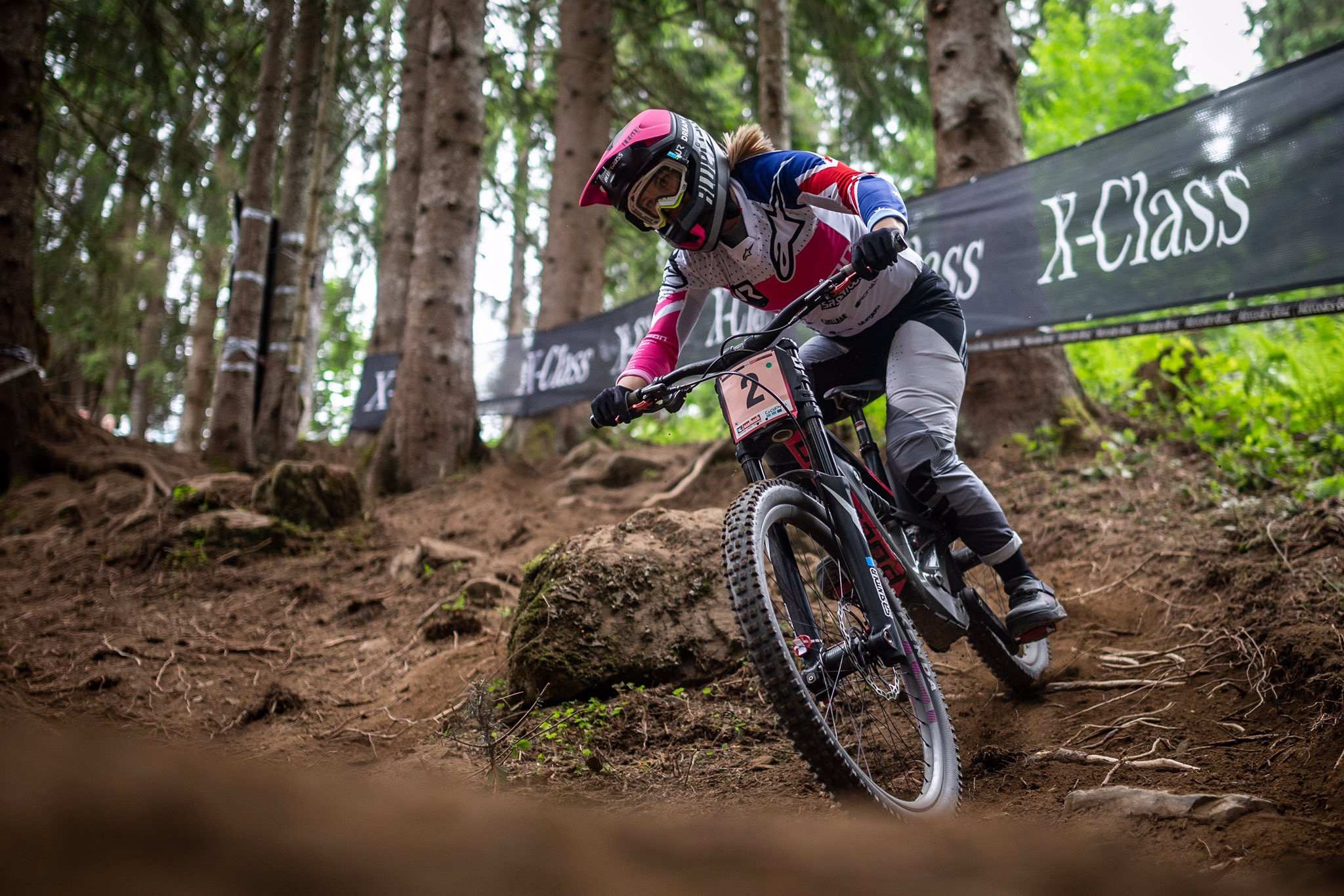 Hannah moves top of women's Mountain Bike World Cup standings with victory in Leogang as men's world champion Bruni asserts authority