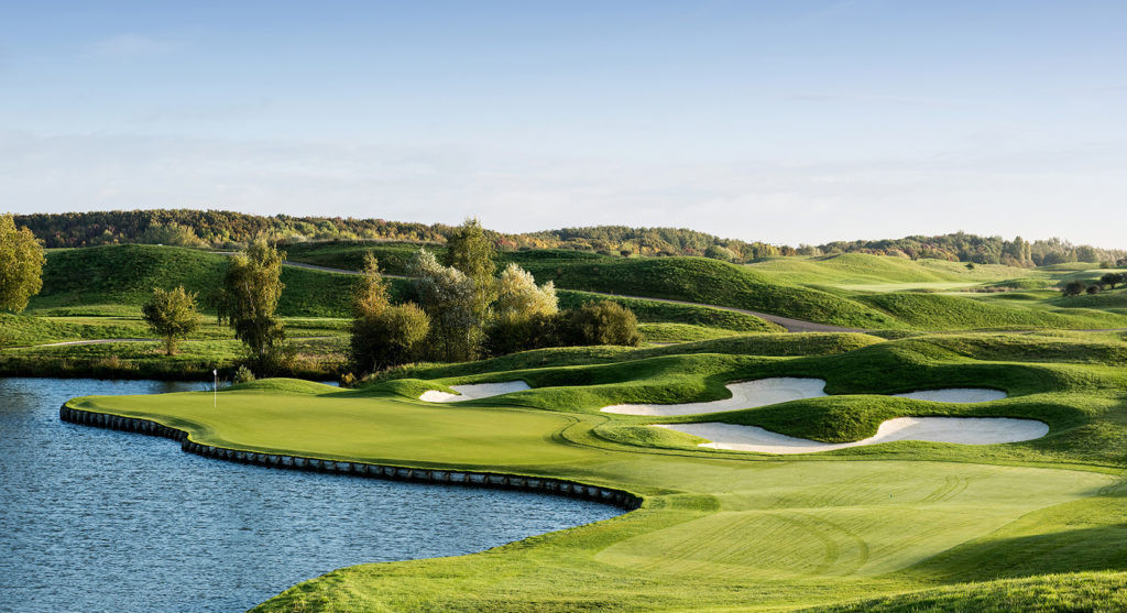 Golf National de Saint-Quentin-en-Yvelines will stage the Paris 2024 tournament ©Le Golf National