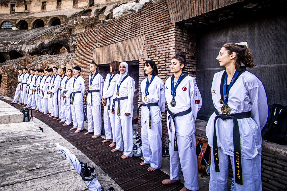 Medallists from the World Taekwondo Grand Prix in Rome stood proudly with their medals in the Colosseum ©World Taekwondo