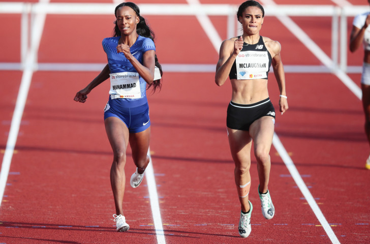 Nineteen-year-old Sydney McLaughlin, right, making her professional and Diamond League debut over 400m hurdles, holds off Olympic champion and fellow American Dalilah Muhammad to win in Oslo tonight ©Getty Images