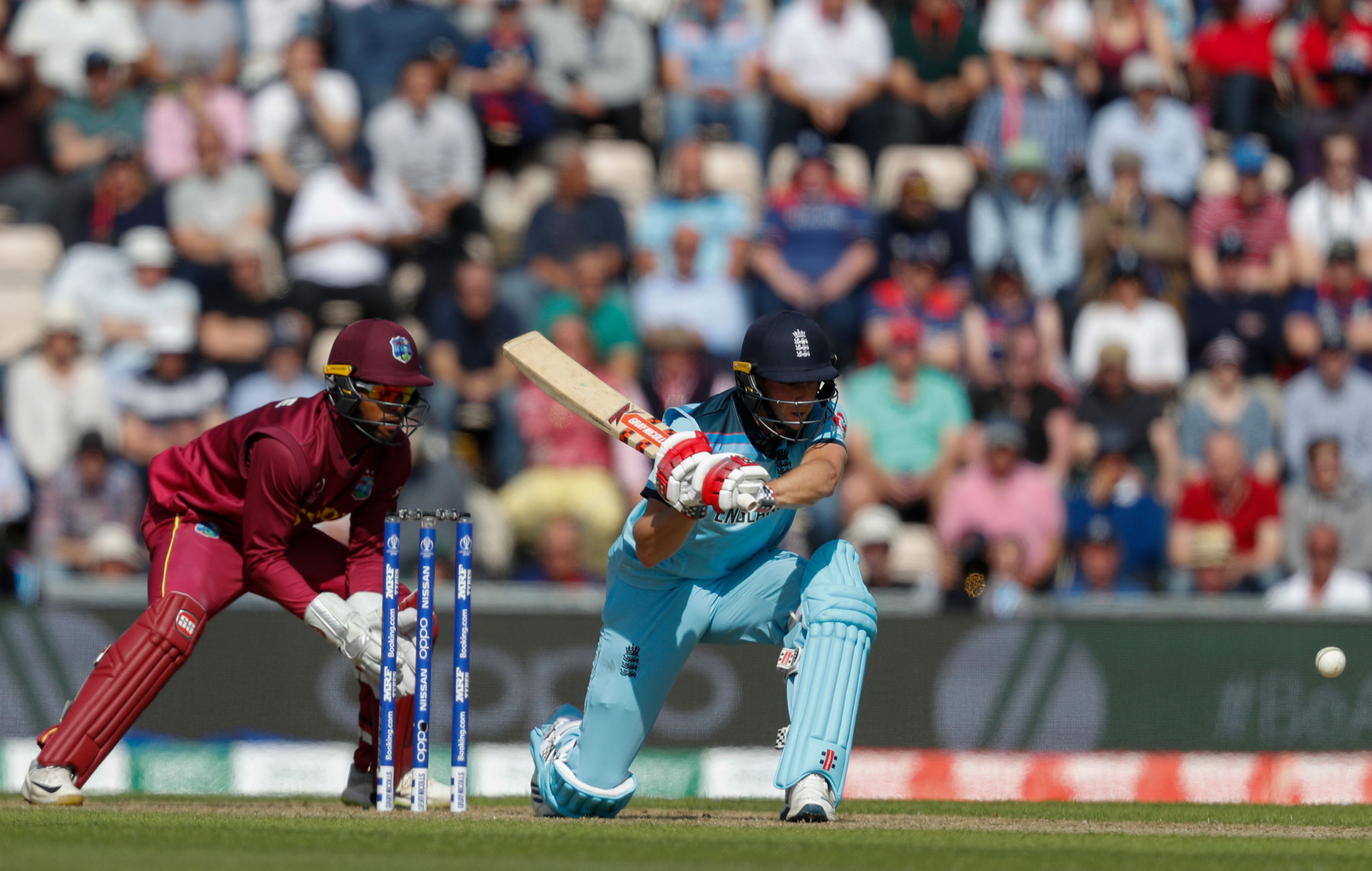 England easily chased down their target as they won with 16.5 overs to spare ©Getty Images
