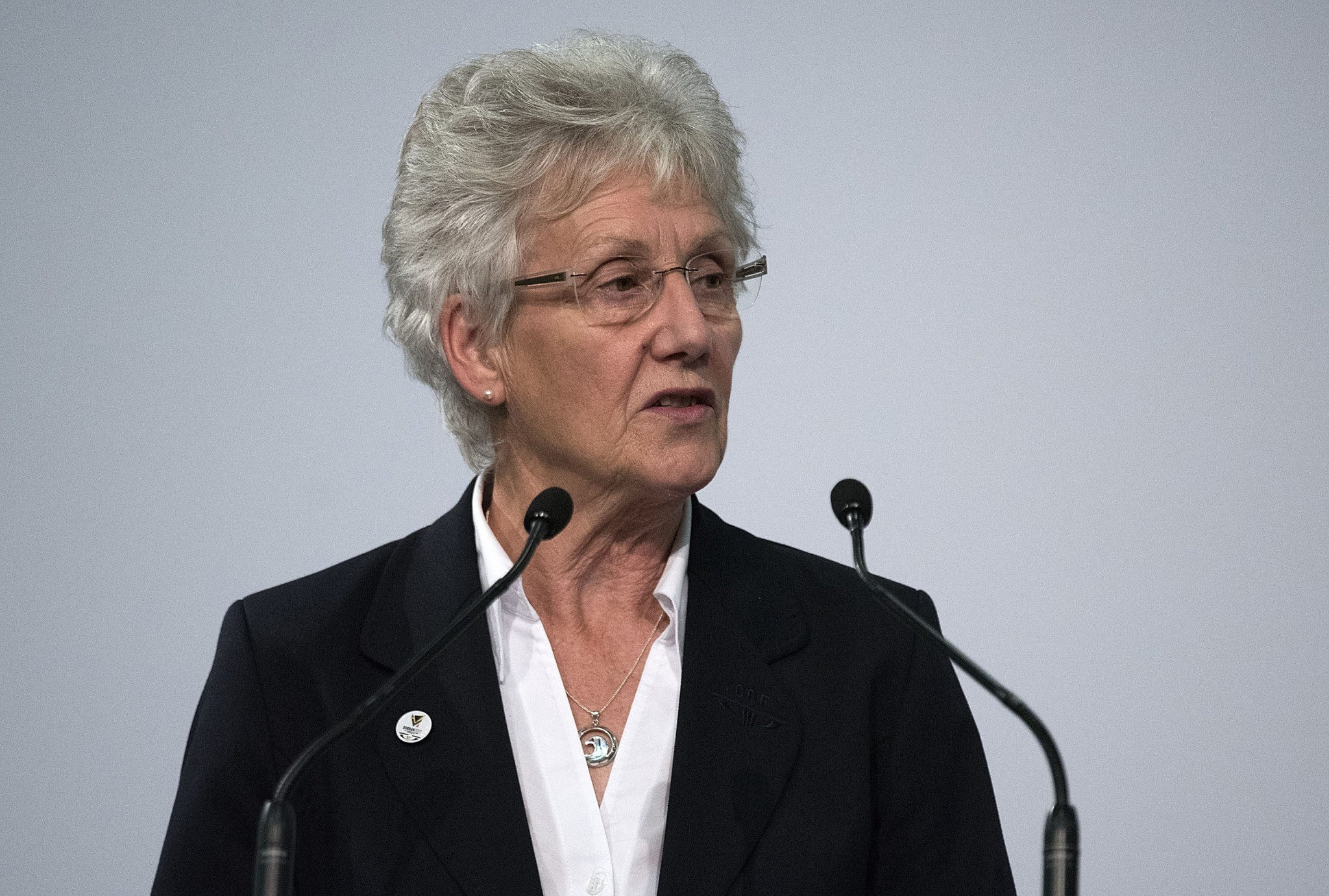 Dame Louise Martin speaking after becoming CGF President in Auckland in 2015 ©Getty Images