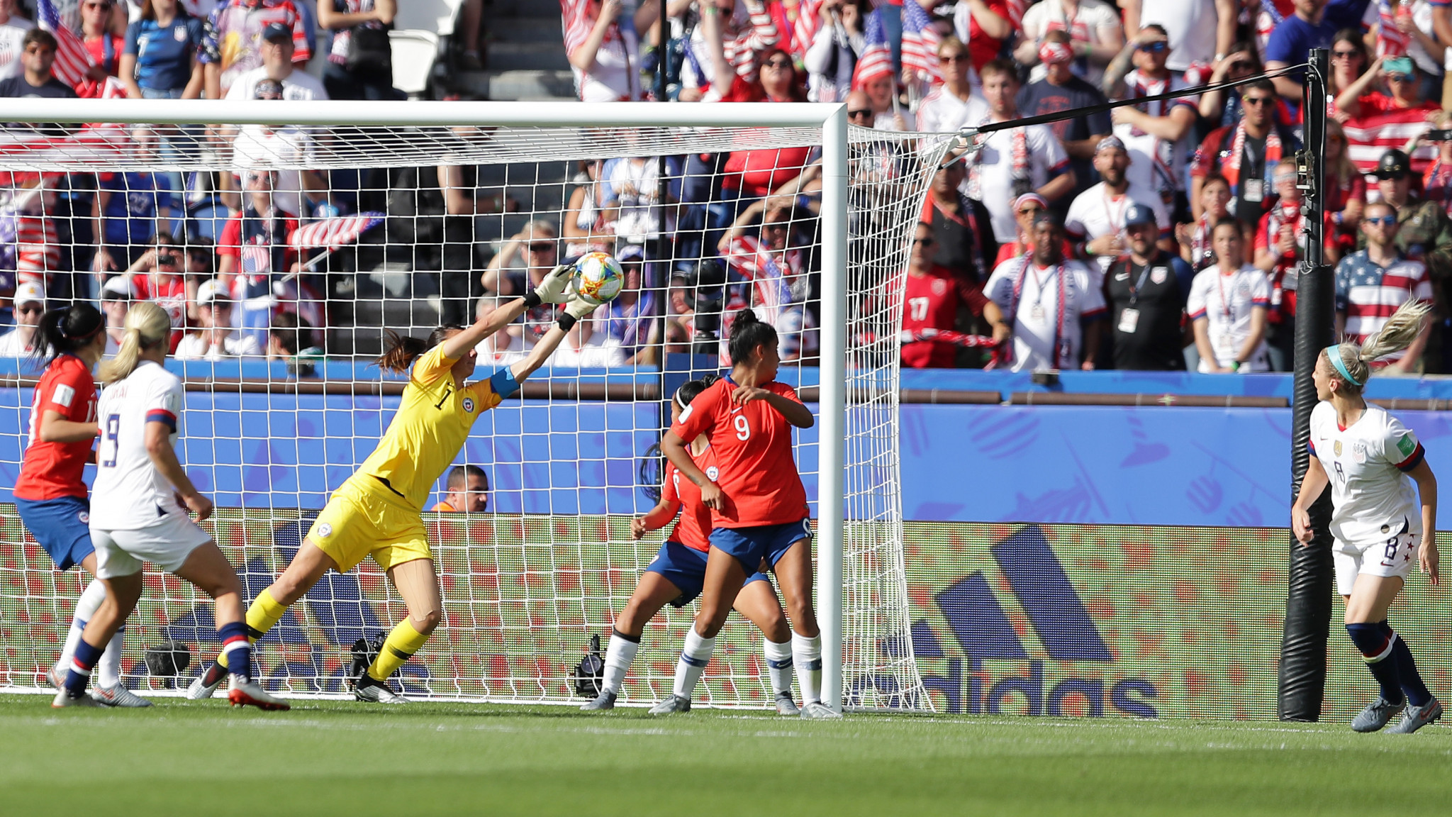 Julie Ertz heads the US into a two-goal lead from a corner ©Getty Images