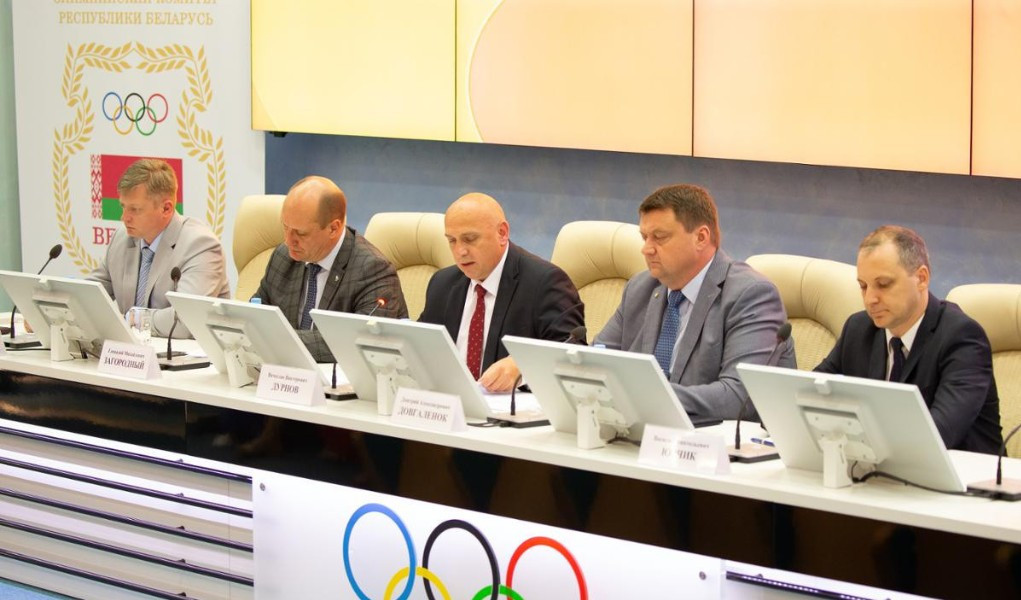 Belarus's First Deputy Sports and Tourism Minister and Chef de Mission Vyacheslav Durnov announced the team news at a press conference ©Minsk 2019