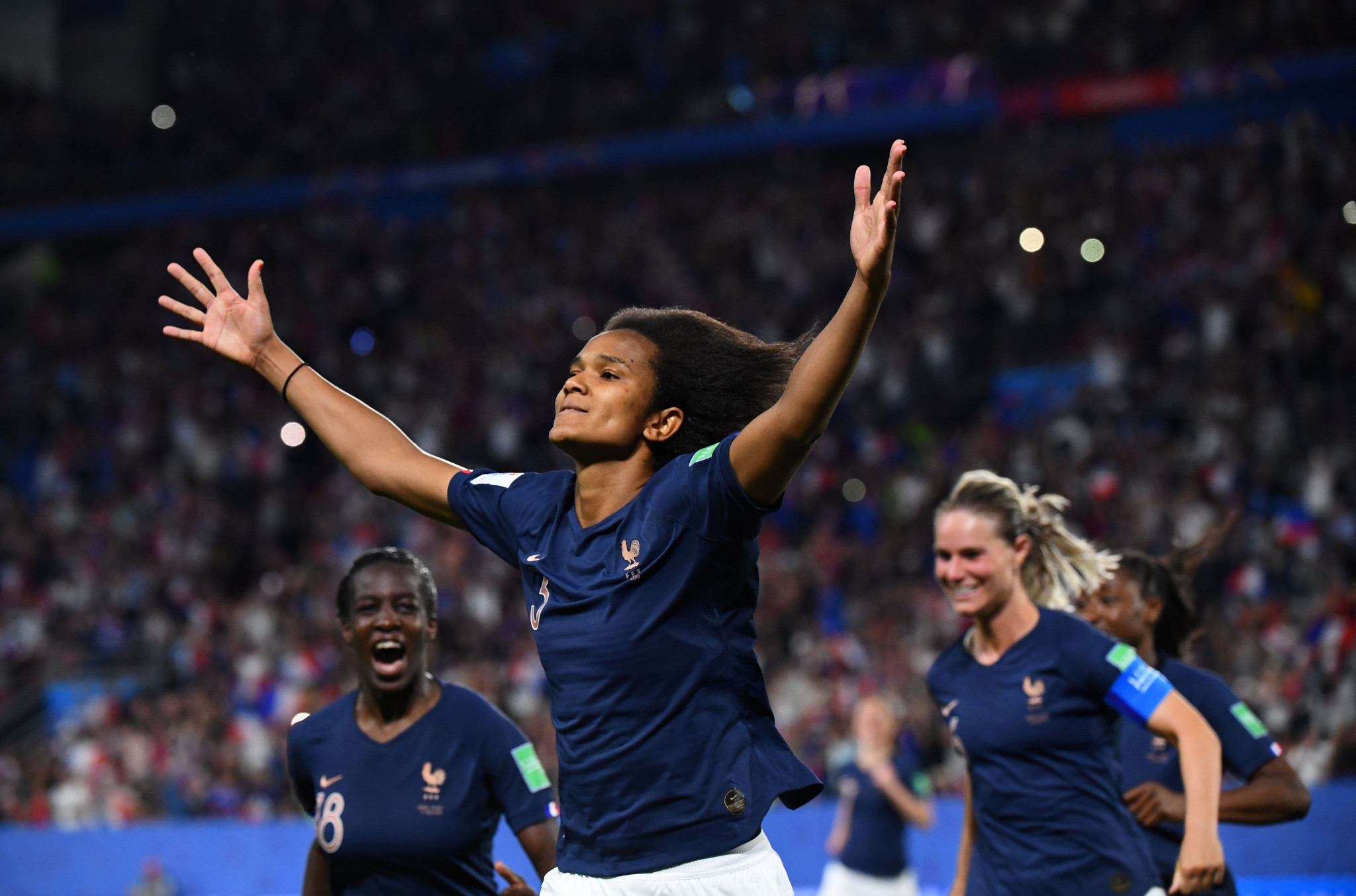 France's Wendie Renard celebrates after scoring a late penalty against Nigeria ©Getty Images