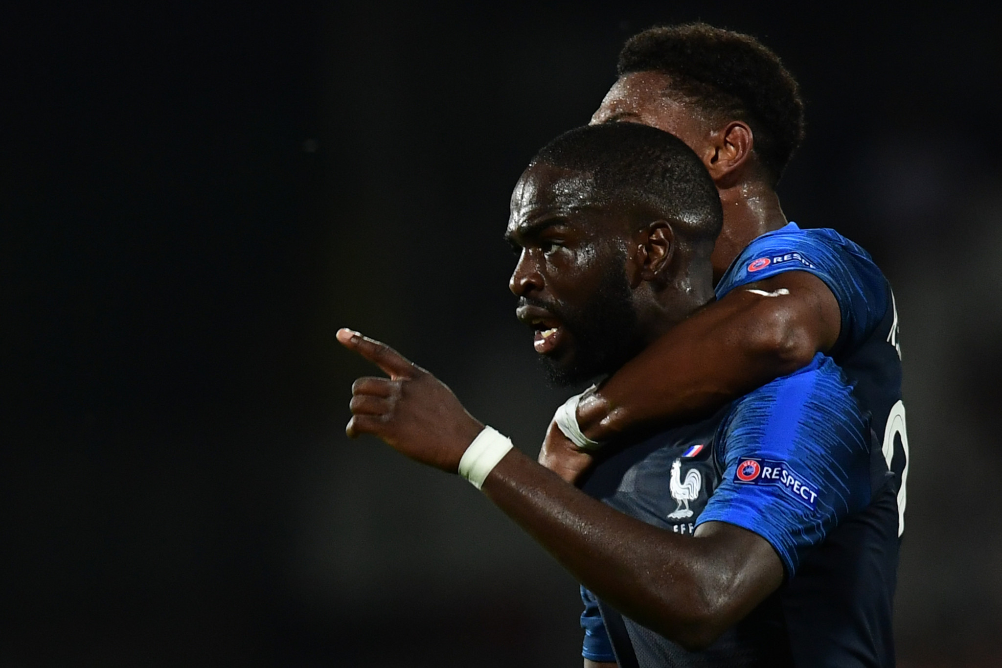 France miss two penalties but snatch late victory against England at UEFA European Under-21 Championship
