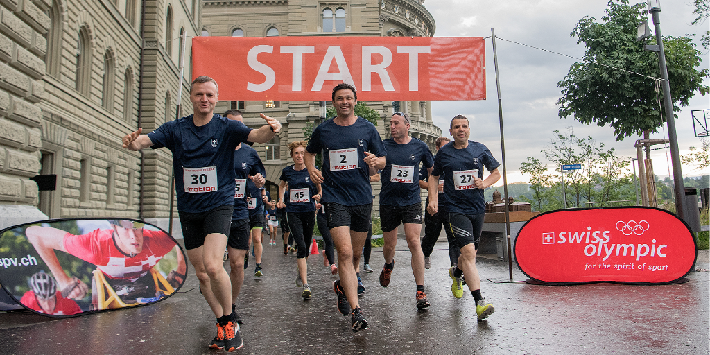 The 18th annual Parlamotion race, in which members of the Swiss Parliament complete a run around the Bundeshaus, has taken place in Bern ©PPR/Daniel Teuscher