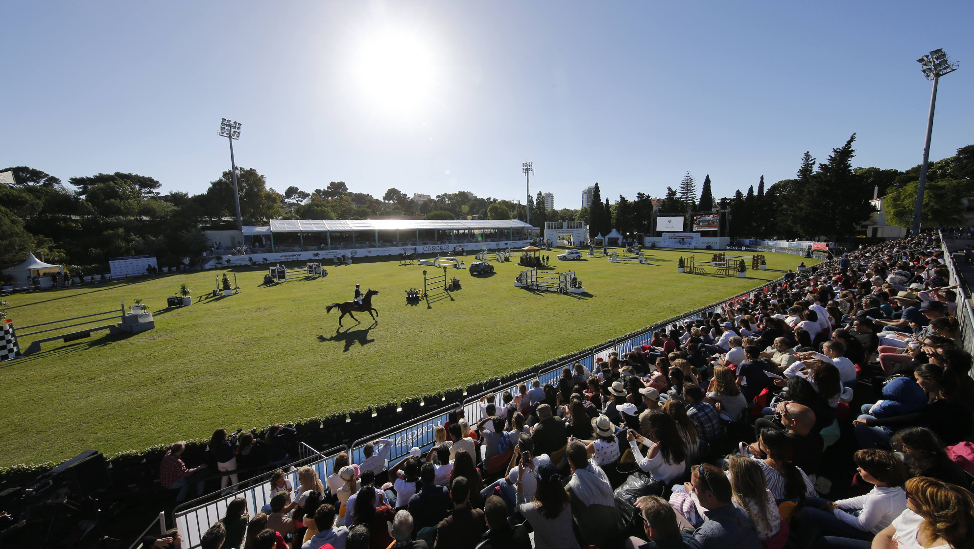 Devos out to reclaim top spot with Longines Global Champions Tour set to continue in Estoril