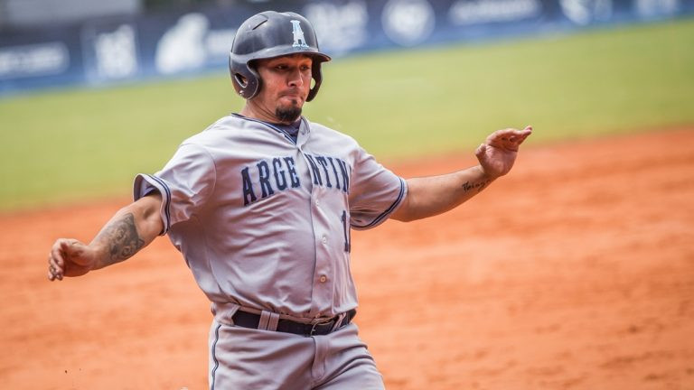 Argentina booked their place in the semi-finals with a 9-0 win over the United States ©WBSC