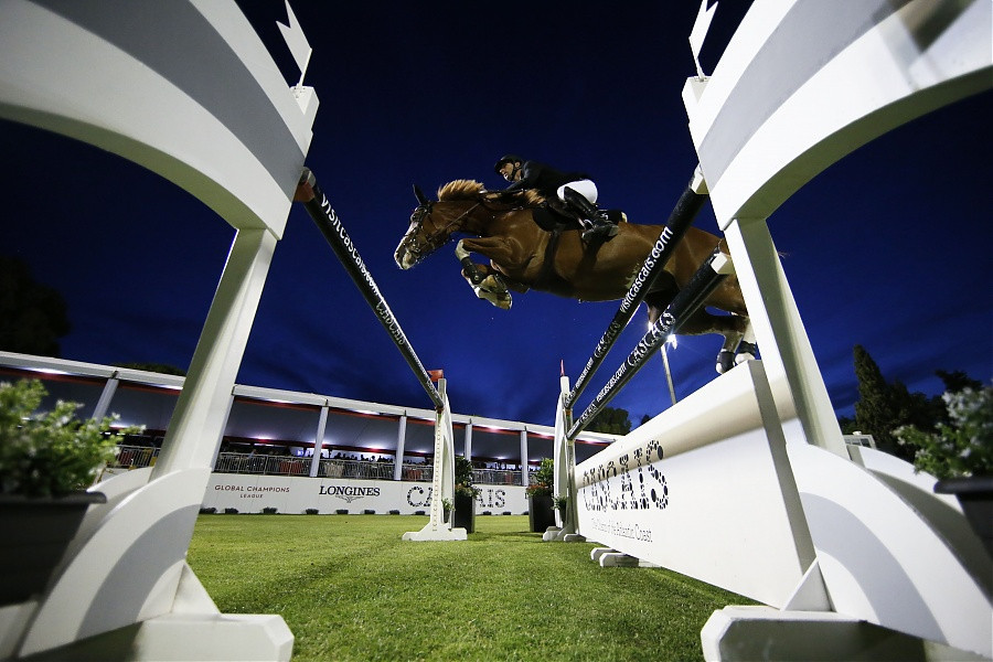 Ninth place in Estoril was enough to send Devos to the top of the standings ©Longines Global Champions Tour